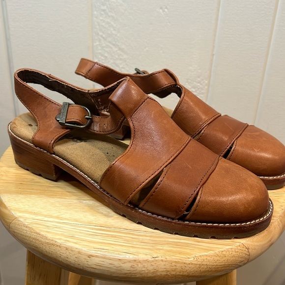 Timberland Shoes - Timberland Women’s Brown Sandals Leather